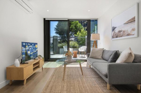 Fabulous 1-Bed with Pool and Private Courtyard